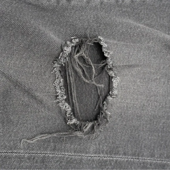 Levi's Women’s Slim Jeans in Charcoal Black - Picture 6 of 11